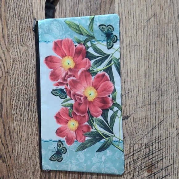 Makeup Bags - Picture 6 of 7